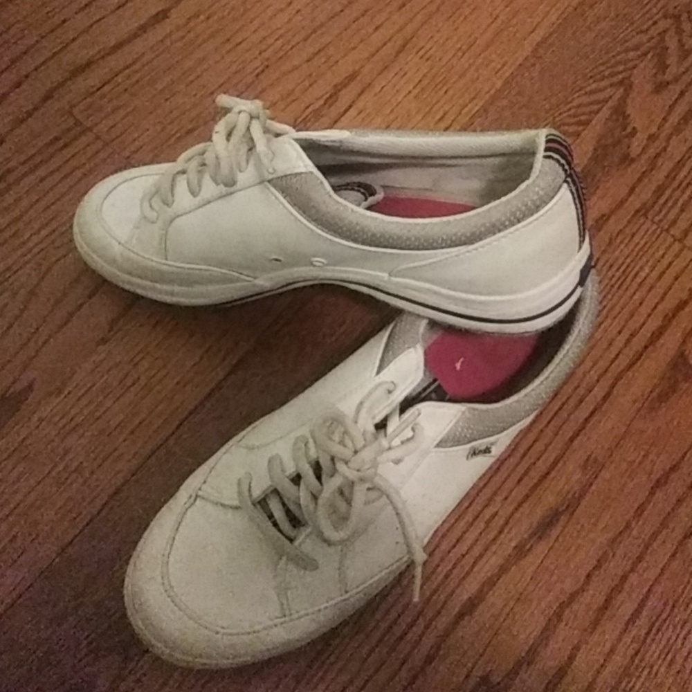 White keds